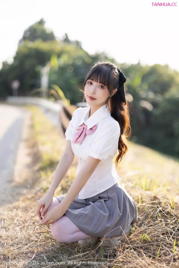 林星阑  [XiuRen]高清写真图 2023.12.06 No.7771 林星阑 短裙美腿第7张图片